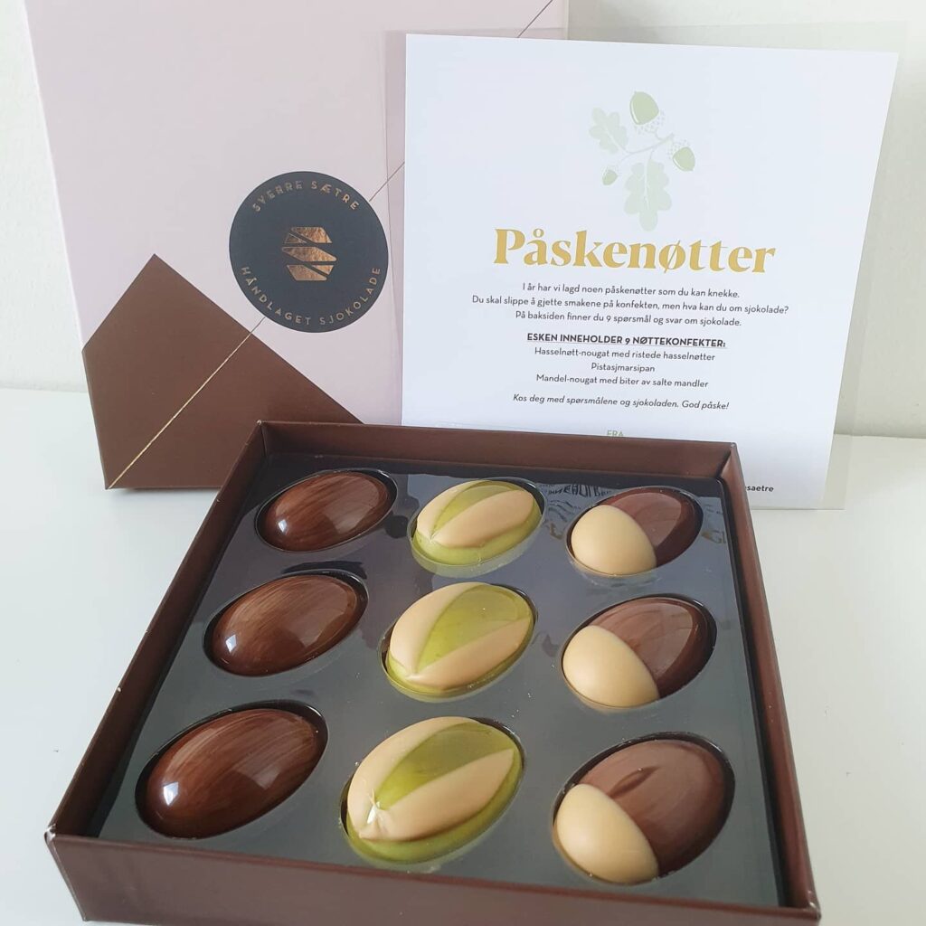 Eske med påskenøtter av sjokolade
